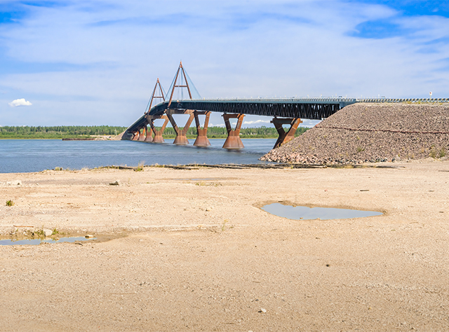Deh Cho Bridge